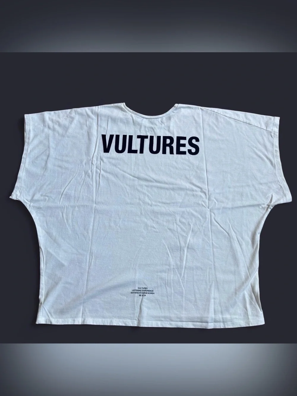 YEEZY VULTURES KOREA EXCLUSIVE II TSHIRT